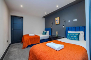 3 Bedroom 2 Bathroom I Super Central Location I Sleep 9 Guests